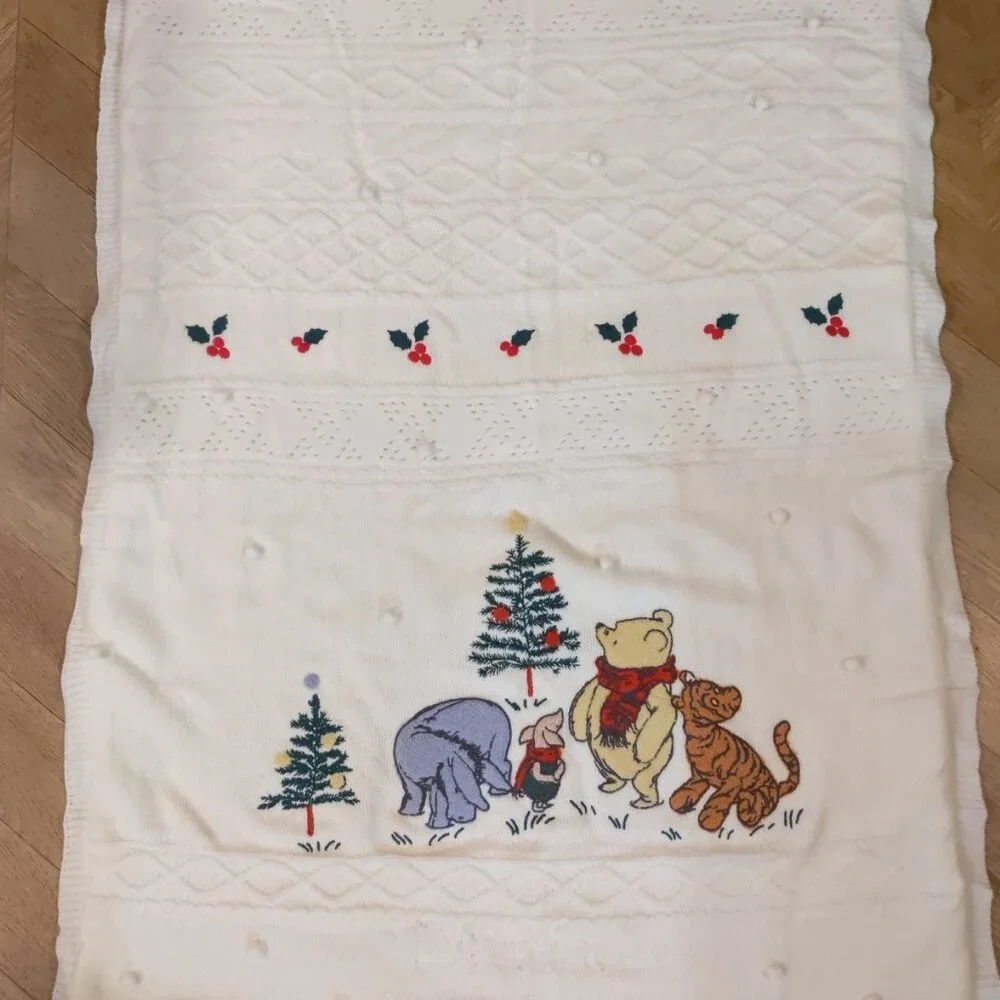 Pottery Barn Kids Disney's Winnie the Pooh Holiday Heirloom Baby Blanket *